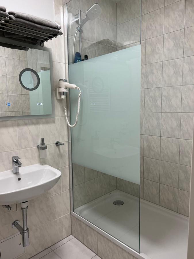 Souterrain Studio-Apartment Nuremberg Luaran gambar